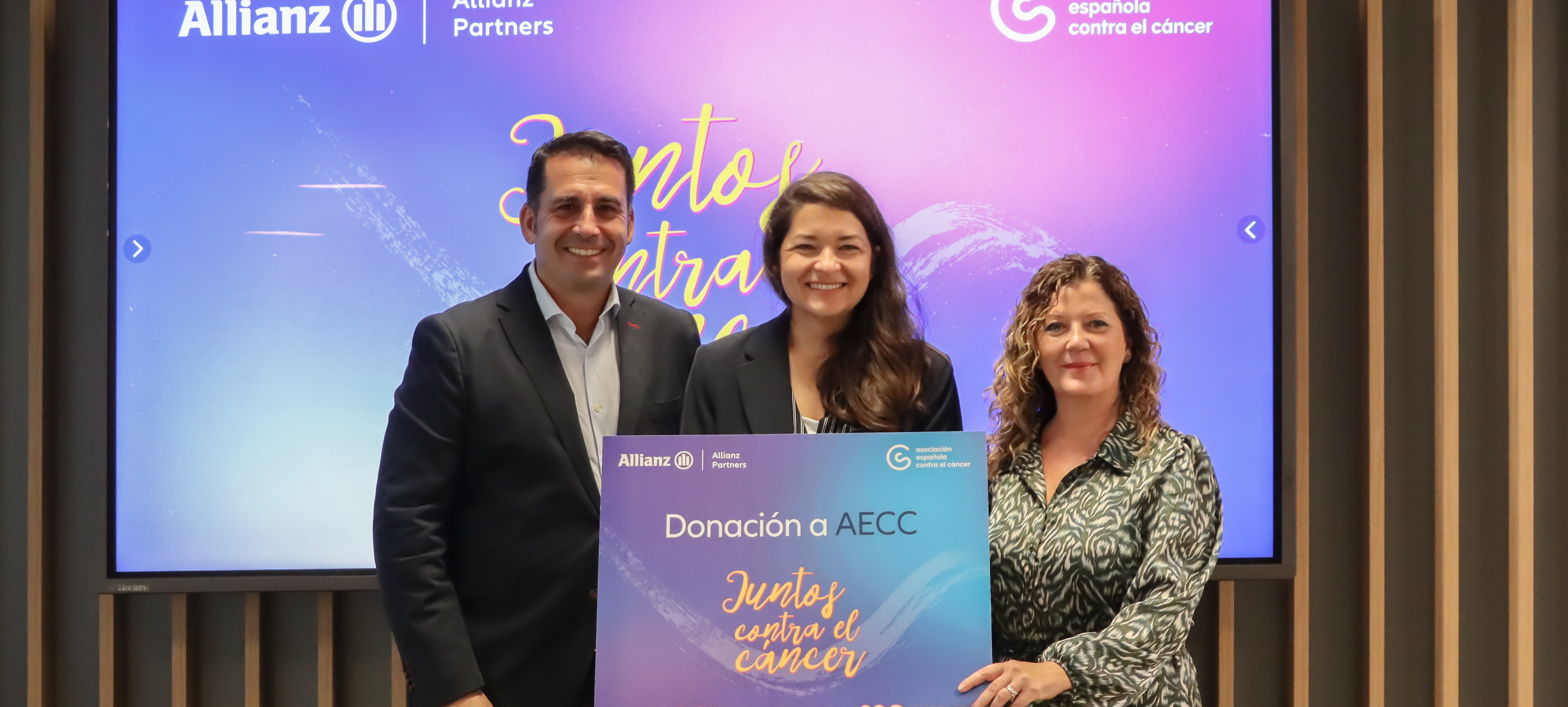 Rifa contra el cáncer en Allianz Partners